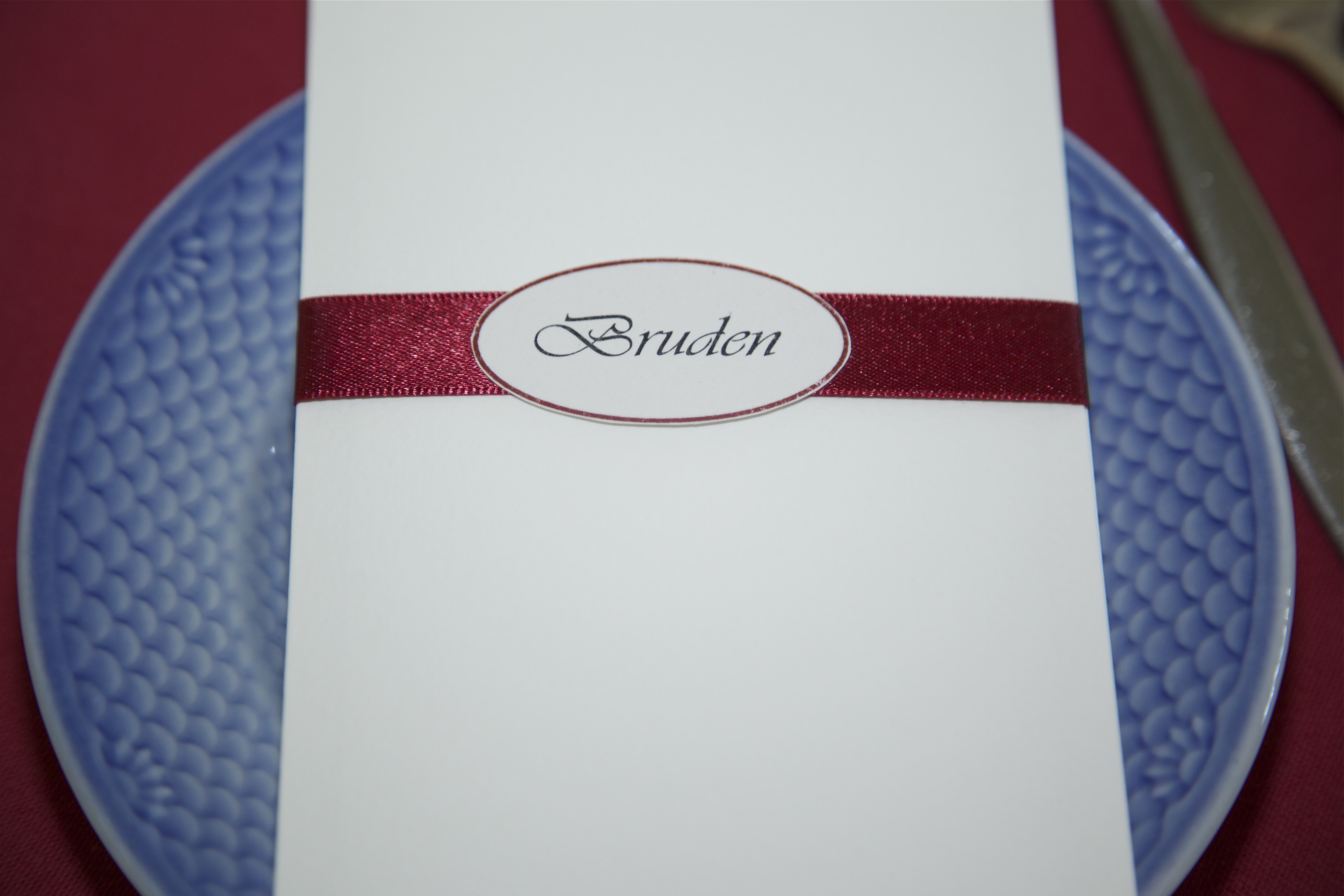 bordkortet, som det lå på tallerkenen til vores bryllup